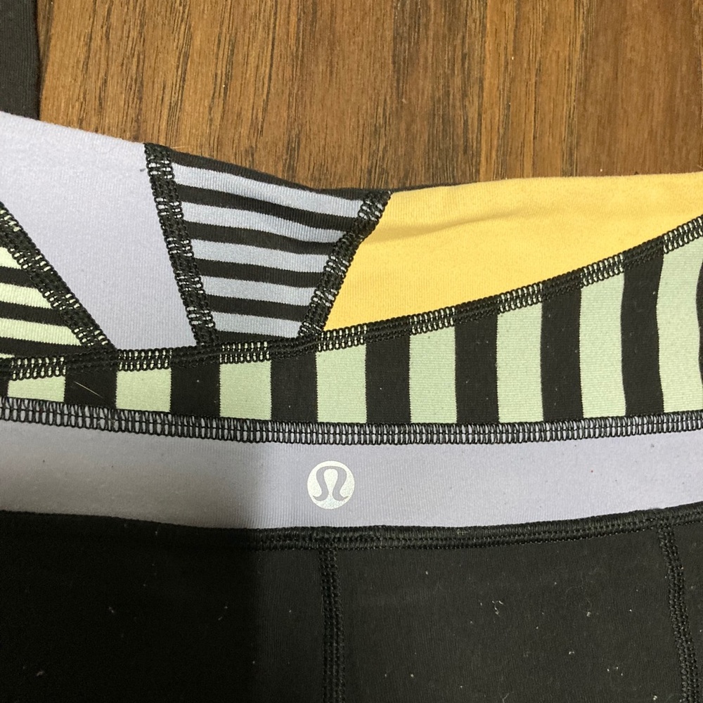Workout pants - Picture 2 of 3